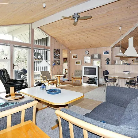 Five-bedroom Holiday In Graested 2 Udsholt Sand