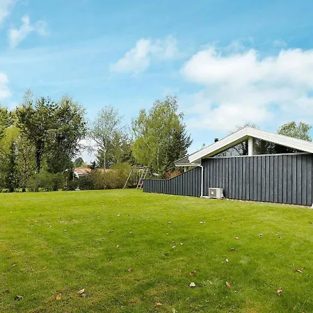 Five-bedroom Holiday In Graested 2 * Udsholt Sand